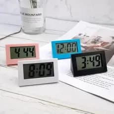 Mini Relógio de Mesa Digital LCD Pequeno Compacto Decoração Quarto Escritório Eletrônico