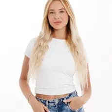 Baby Tee Feminina - Blusa Slim Fit Manga Curta - Blusa em Poliamida