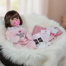Boneca Bebê Mamãe Reborn 100% Silicone Enxoval - 45cm!