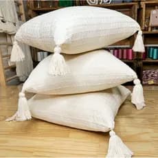 KIT DUAS CAPAS DE ALMOFADA POMPOM CRUA 100% ALGODÃO