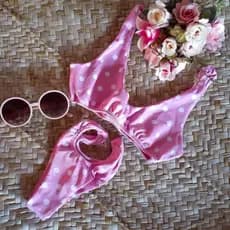 Biquíni Asa Delta Poá | Moda Gringa | Moda Praia | Tendência Verão | Roupa de Banho