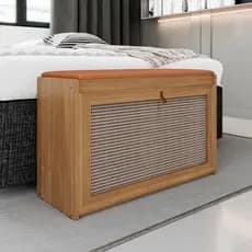 Banco Sapateira 90 cm Com Porta Basculante e Detalhe em Rattan Madeira Maciça