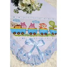Manta Cueiro Bordado Inglês  Manta de berço ou Bebê Conforto  de Algodão e Faixa Digital Trem Azul