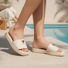 Sandália Feminina Casual Flatform Detalhe Triangulo Metálico Macia Confortável Lançamento Tamanco Slide Elegante Juta