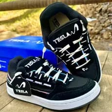 Tênis Tesla Coil Masculino Black White Refletivo Camurça Couro Bordado Confortável Esportivo