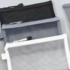Estojo porta objetos necessário de nylon  cor cinza ou preto
