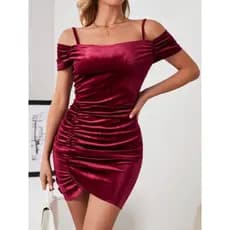 Luxo e Sedução: Minivestido de Veludo Vermelho Exclusivo sedutor para festas noturna Natal vinho