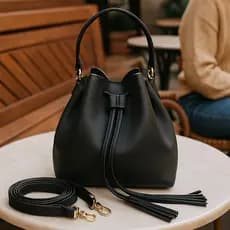 BOLSA FEMININA SACO DUAS ALÇA TRANSVERSAL DE MÃO PRETA