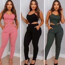 conjunto calça com sinto e cropped bico
