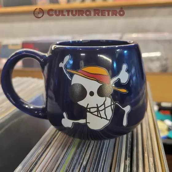 CANECA ROXA ONE PIECE PITICAS OFICIAL 300 ML