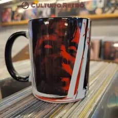 CANECA O EXORCISTA EXCELENTE DIA 370 ML PITICAS OFICIAL