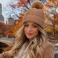 ❄️Touca Feminina Premium com Pérolas e Pompom Forrada Quentinha | Gorro Feminino Inverno Premium