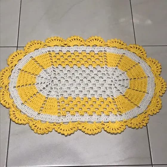 Tapete de banheiro em crochê