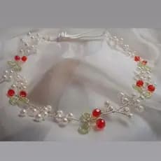 Tiara Infantil Cerejinha Luxo Baby | Faixinha com Pérolas e Frutinhas | Acessório Delicado para Bebê
