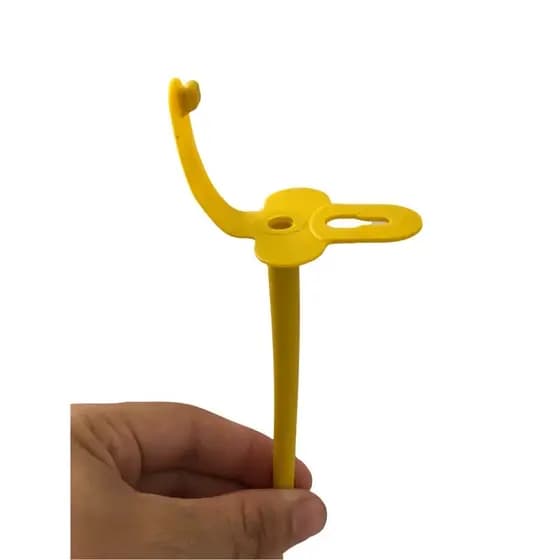 kit Fixador 4 fixador prendedor de cangas canga toalha feminina roupa saia saída de praia suporte para canga bico para canga ,fixador de canga,encaixe para canga prendendo de canga na areia Envio rápido