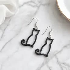 Brincos de Gato Minimalista | Delicado e Elegante