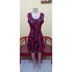 Vestido feminino Curto Soltinho Regata Liso várias marcas e estampas 2024 outono inverno-vestidos