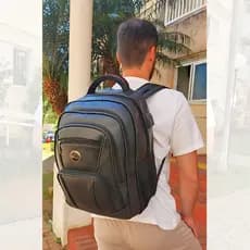Mochila de Couro Masculina Feminina para Faculdade Escola Trabalho em Promoção