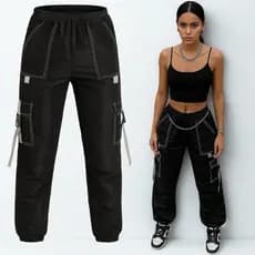 Calça Cargo Feminina com Bolsos Fivela e Detalhe Refletivo