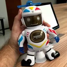 Robô Musical Dançante com Luzes LED e Hélice Giratória – Wellmix