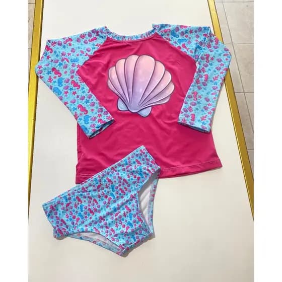 Moda Praia Infantil Personalizada | Camisa UV50+ Proteção Solar + Biquíni Calcinha Menina Princesas