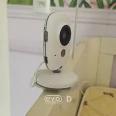 Suporte Minimalista de Berço para Babá Eletrônica