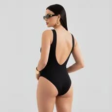 Body Feminino Estilo Fashion com Costas Cavadas – Modelagem que Valoriza a Silhueta