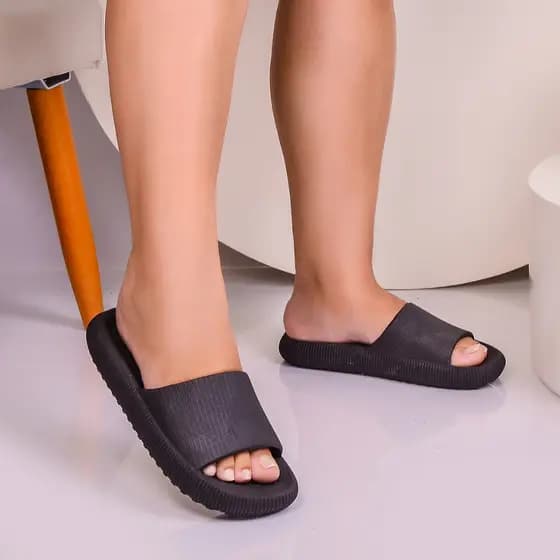 Chinelo Nuvem Fugees Unissex Ótimo Para o Dia a Dia