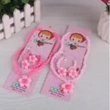 Kit Colar/Pulseira e Anel Infantil Flor Borboleta e Laço de Miçangas Pérola Bijuterias