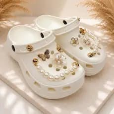 Babuche CLUFF GLIMMER  com Bottons Sandália Babuche FLY Conforto, 100% EVA  FLY original Sandalia Feminina com Pingente