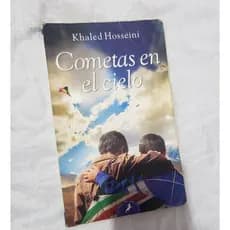 Livro Cometas en el Cielo, de Khaled Hosseini