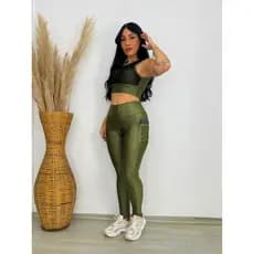 Conjunto Canelado Fitness Feminino Calça com Bolsos Laterais e Cropped Poliamida e Tule