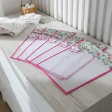 Kit com 5 Saquinhos Organizadores para Bolsa Maternidade em Tule + Tags Bordadas Coleção Bailarina