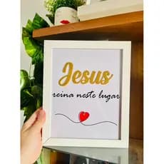Quadro Decorativo Religioso COM MOLDURA Jesus reina Quadro Cristão com Moldura Personalizado Presente religioso Cristão