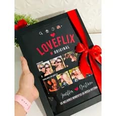 Quadro COM MOLDURA ou SEM Casal Fotos Loveflix Netflix Presente Namorados Noiva Esposo Marido Quadro Decorativo Persona