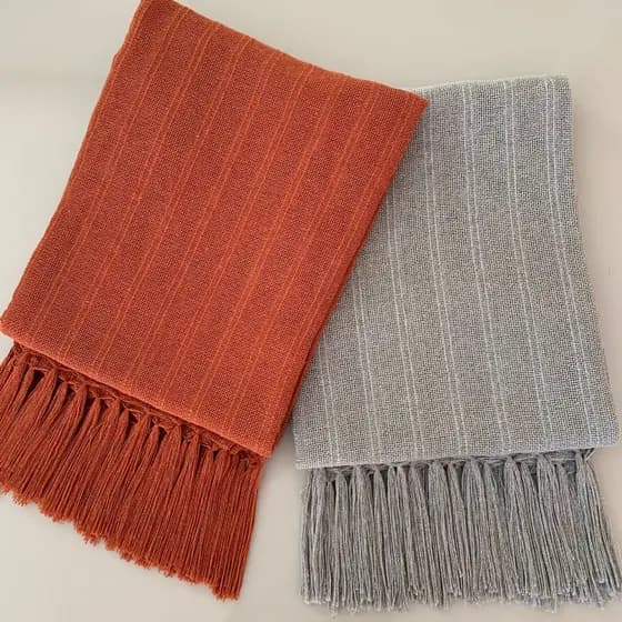 Kit 2 Mantas Para Sofá Terracota E Cinza Xale Decorativo De Alta Qualidade 1,20x1,80m 100% Algodão