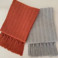Kit 2 Mantas Para Sofá Terracota E Cinza Xale Decorativo De Alta Qualidade 1,20x1,80m 100% Algodão
