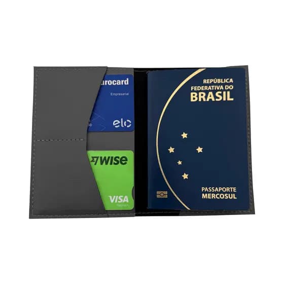 Porta Passaporte Premium em Couro Sintético Cinza Claro