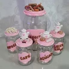 Potes para cozinha decorado em biscuit Rosa e branco
