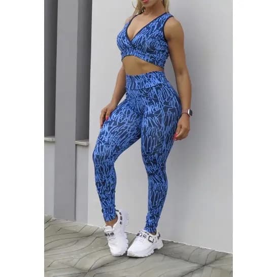 Conjunto de academia tecido suplex top cropped com decote e calça legging fitness