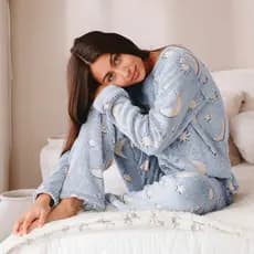 Pijama Feminino Longo Fleece Ted – Peludinho, Quentinho e Confortável para Inverno