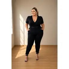Macacão Glamour, Decote em V, Plus Size Veste do 46 ao 52, Tecido Crepe de Malha