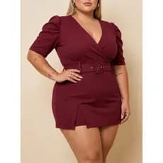 Macaquinho Luxo Plus Size Short Saia com Cinto Ajustável, Veste do 46 ao 52.