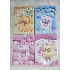 Caderno com folhas decoradas urso fofo