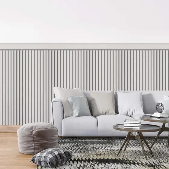 Papel De Parede Adesivo Ripado Branco Acinzentado Com Faixa Para Meia Parede