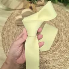 Gravata Amarelo Manteiga Lisa