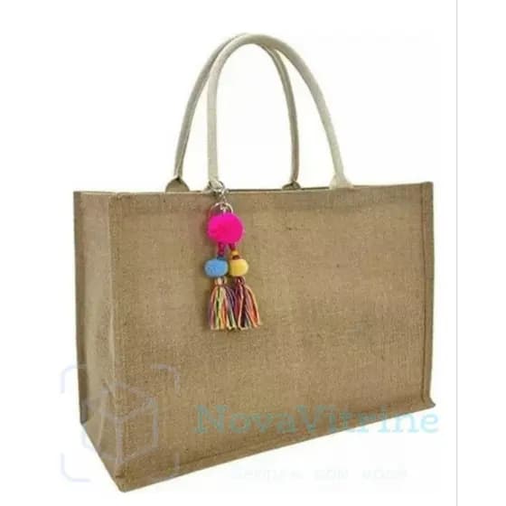 Bolsa de palha com chaveiro
