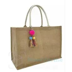 Bolsa de palha com chaveiro