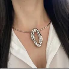 Colar Choker Aro Rígida Dourado/  Prata Pingente Orgânico Vasado Inspiração As Blogueira Da Moda