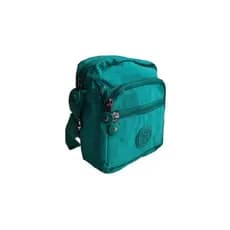 Bolsa feminina casual transversal nylon/tactel impermeavel.